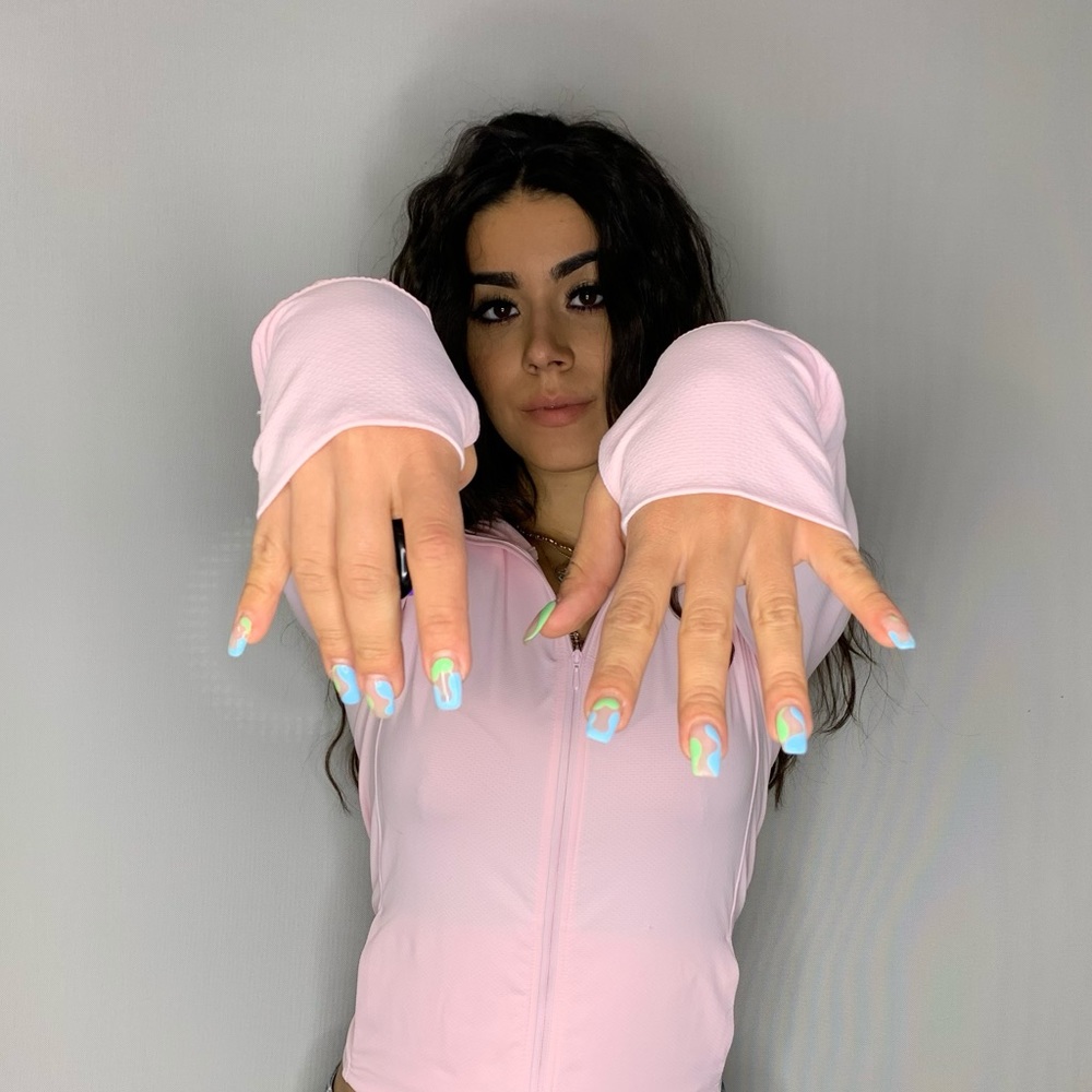 🏸 UNIQLO AIRism Zip-Up Jacket 🏸 - Picture 3 of 4